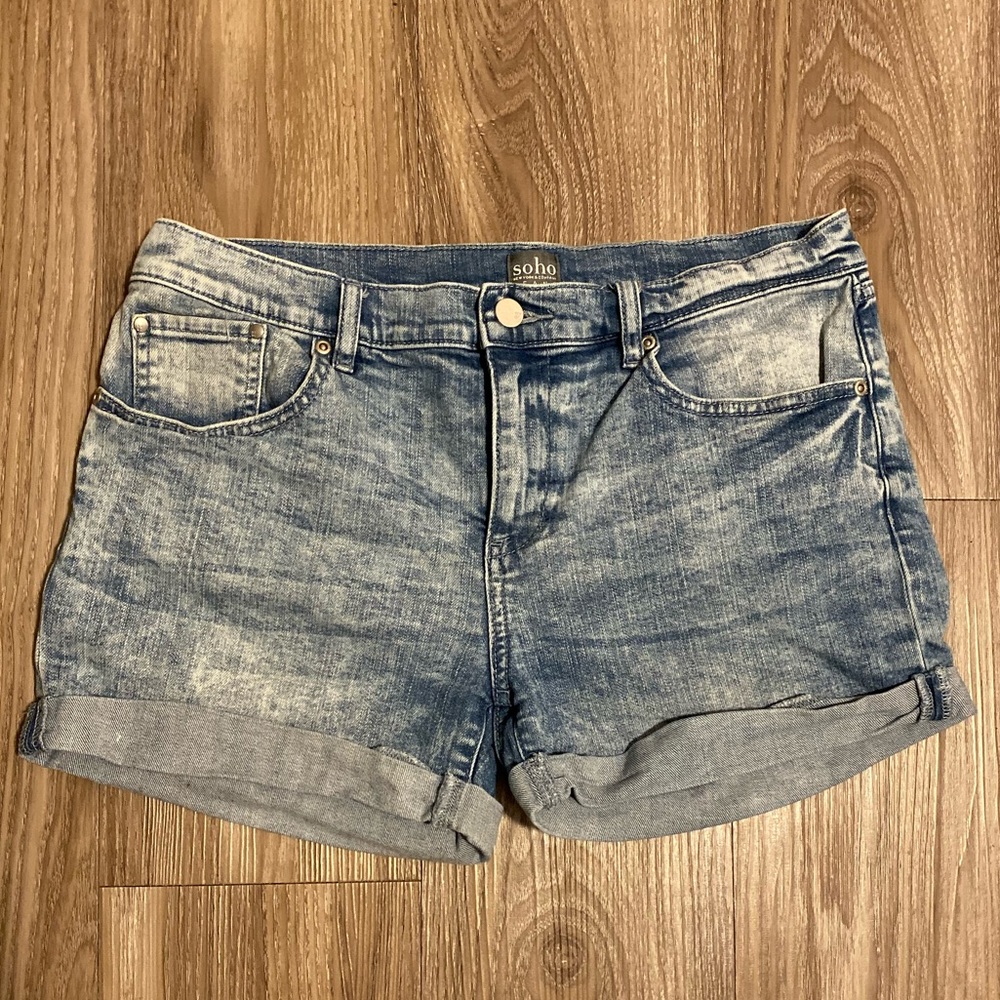 5 Pocket Stonewashed Soho Jean Shorts